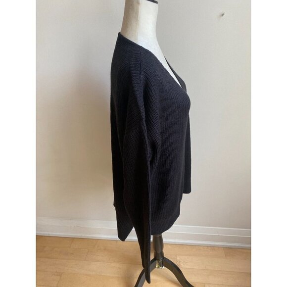 Rdi BNWT women vneck ribbed black sweater Medium - Picture 3 of 5